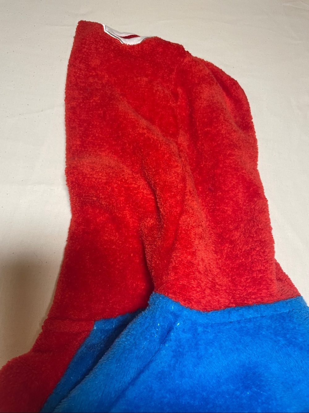 Nintendo Super Mario Hooded Robe - Red & Blue - Picture 6 of 11